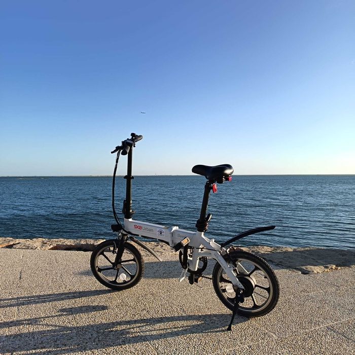 Bicicleta Elétrica SK8 Urban Beetle Branca – Excelente Estado