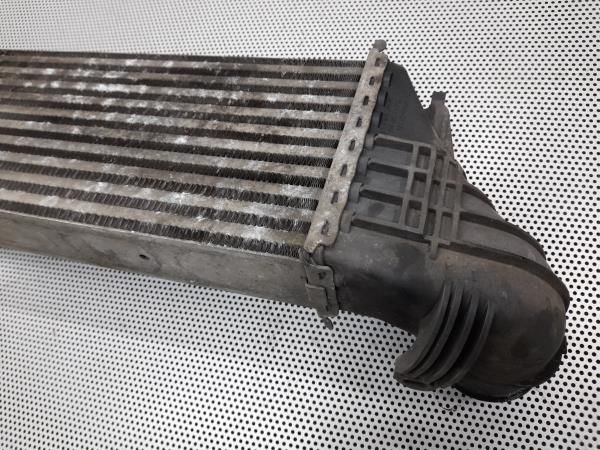 Radiador do intercooler BMW X5 (E53)