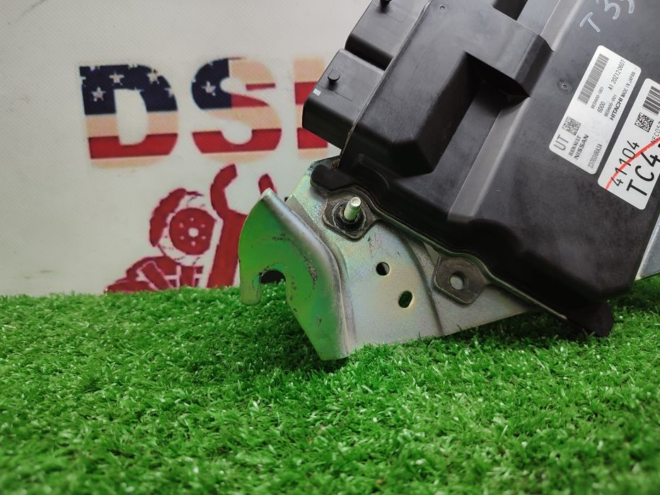 Блок керування двигуном Nissan rogue t33 разборка ніссан рог т33