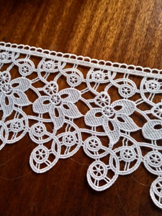 Кружево, шитье, производство Турция,в остатке.Ширина 30 см,и15см