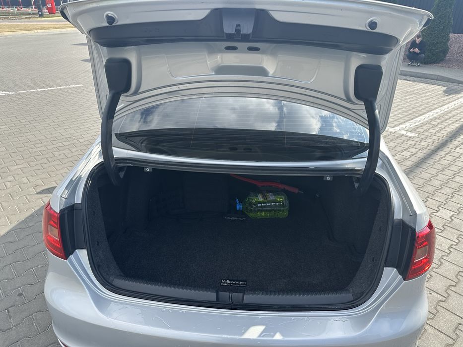 VW Jetta GLI 2.0 TSI