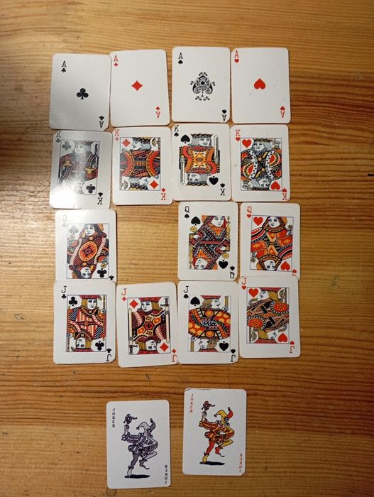 Карти гральні мініатюрні .