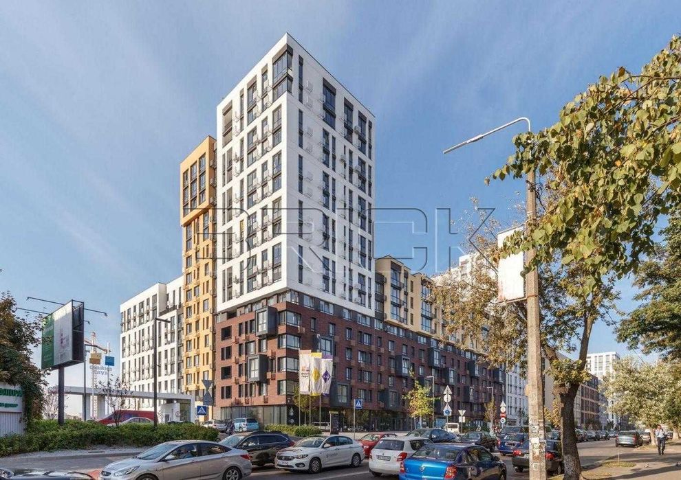Продаж 3-к квартири ЖК Файна Таун, вул. Салютна, 2