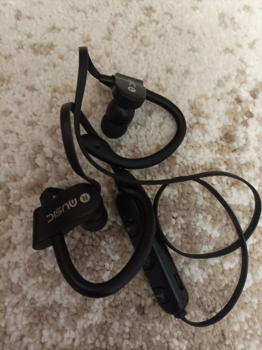 Телефони різні .