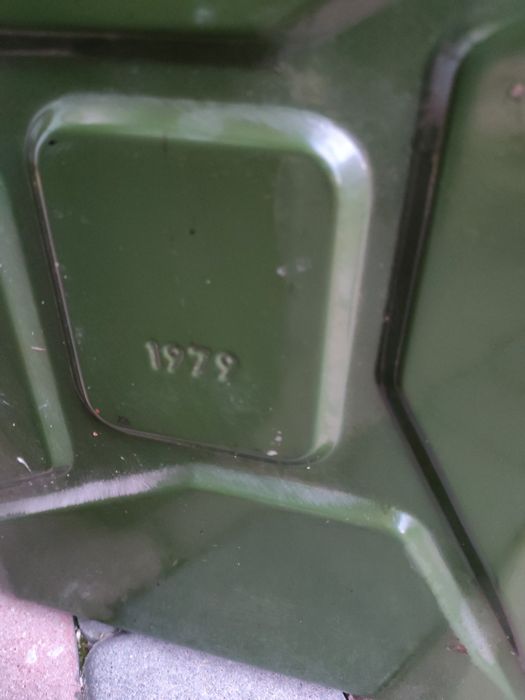 Karnistry metalowe 20 l