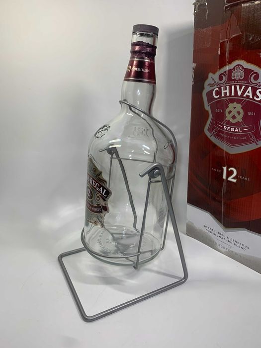 Пляшка-підставка гойдалка з-під віскі Chivas Regal 12 на 4.5 л, Чивас