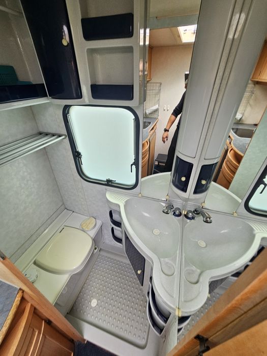 Przyczepa kempingowa Adria 390 z 2001r Bojler przedsionek 1100Dmc