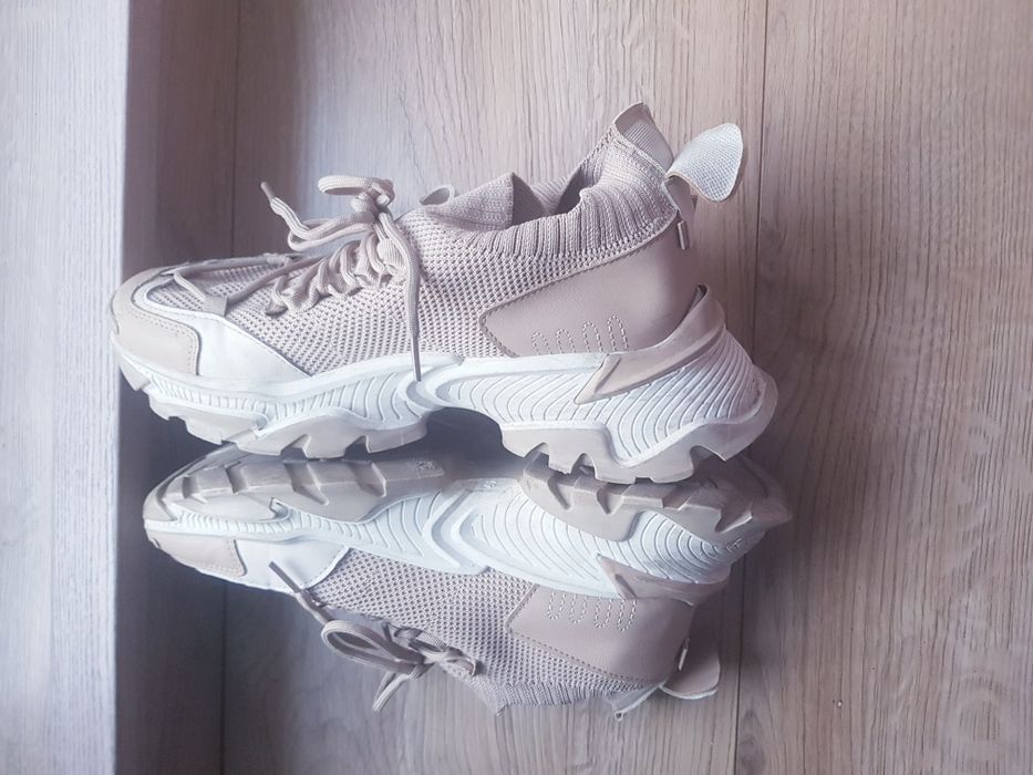 Buty sportowe męskie marki Ideal Shoes rozmiar 41.