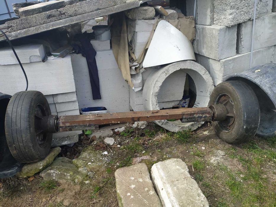 Ось до причепа посилена