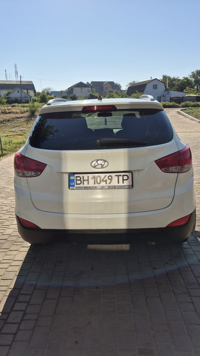 Hyundai TUCSON 2011року