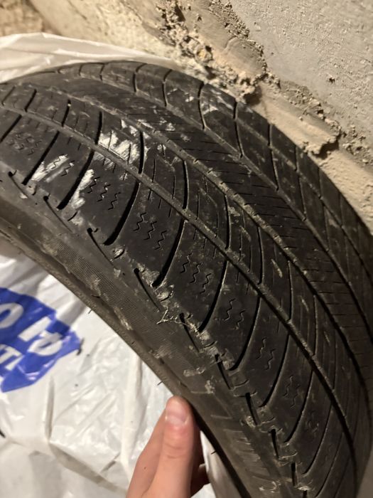 зимова гума 1 шт 245/40 R18