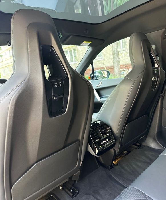 BMW ix40 на гарантії