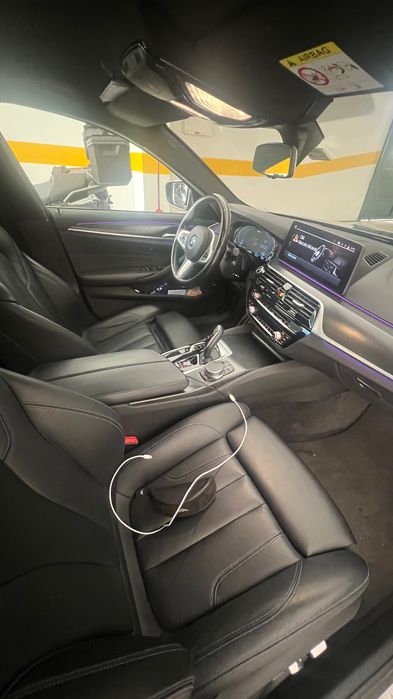 BMW 520e Pack M Híbrido Plug-in 84.000 km Fibra Carbono +Indução