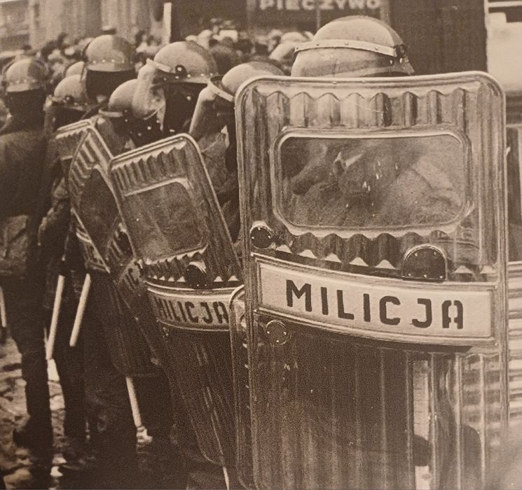 tarcza ochronna, plexiglas, Milicja Obywatelska, ZOMO, PRL