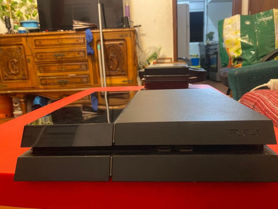 PlayStation 4 1200 de armazenamento