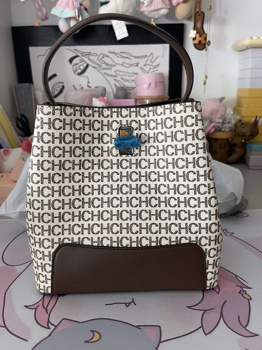 Mala saco CH com arrumacao no interior