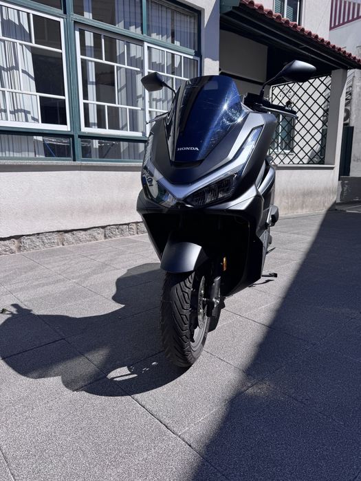 Honda PCX 2025 com 1.242km