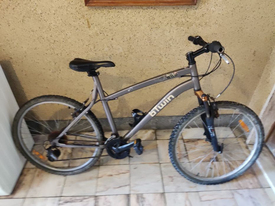 Bicicleta BTWIN  (adulto)