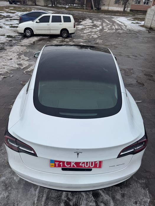 Продам Тesla model 3