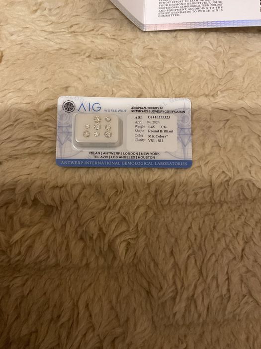 Naturalne diamenty 1,45 Carat, certyfikat AIG