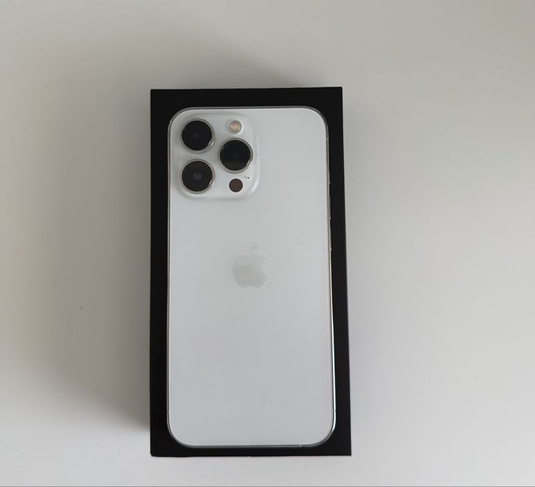Iphone 13 pro bialy