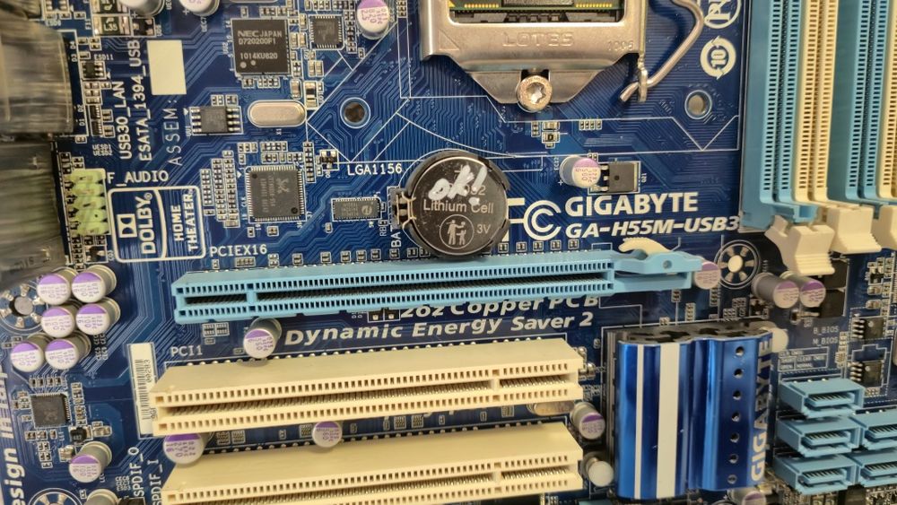 Комплект материнська плата Gigabyte GA-H55M-USB3 + Intel core i3-560, s1156, 4xddr3, USB 3.0. VGA/DVI/HDMI/DP