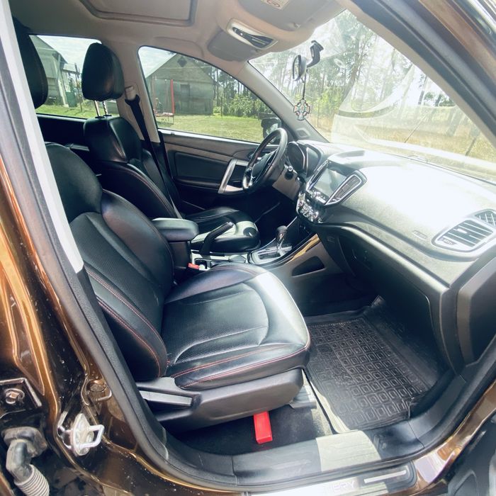 Автомобіль Chery Tiggo5