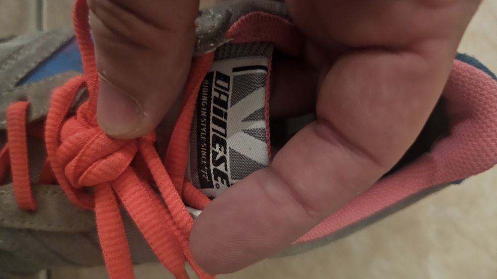 Ténis senhora Dainese