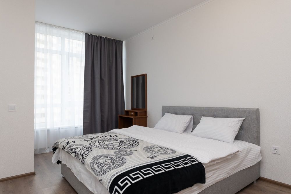 Подобово.Квартира студія.Олени Пчілки,7. Драгоманова. Позняки,Осокорки