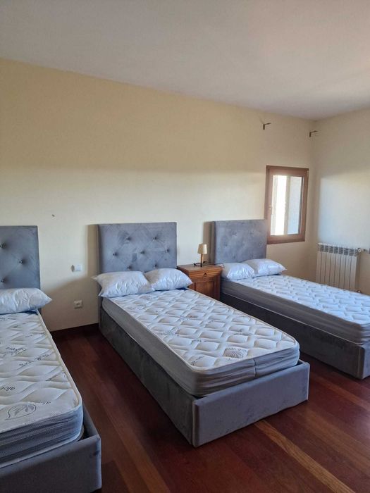 Camas de Solteiro Estofadas de Luxo 199€ - Disponíveis em Várias Cores! 190x90m! topp de Gama Novas Direto Da Fabrica
