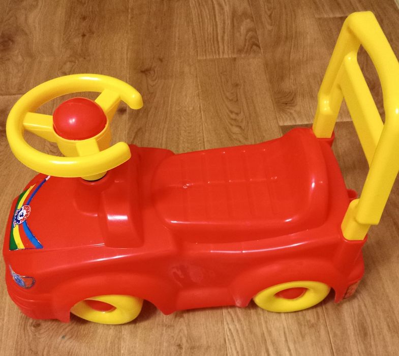 Дитяча машина-толокар