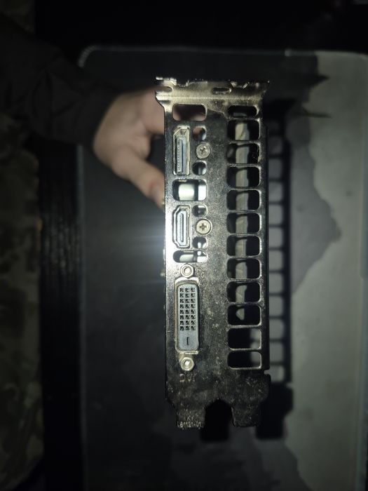 Rx580 продаю потомучто надо купить новую