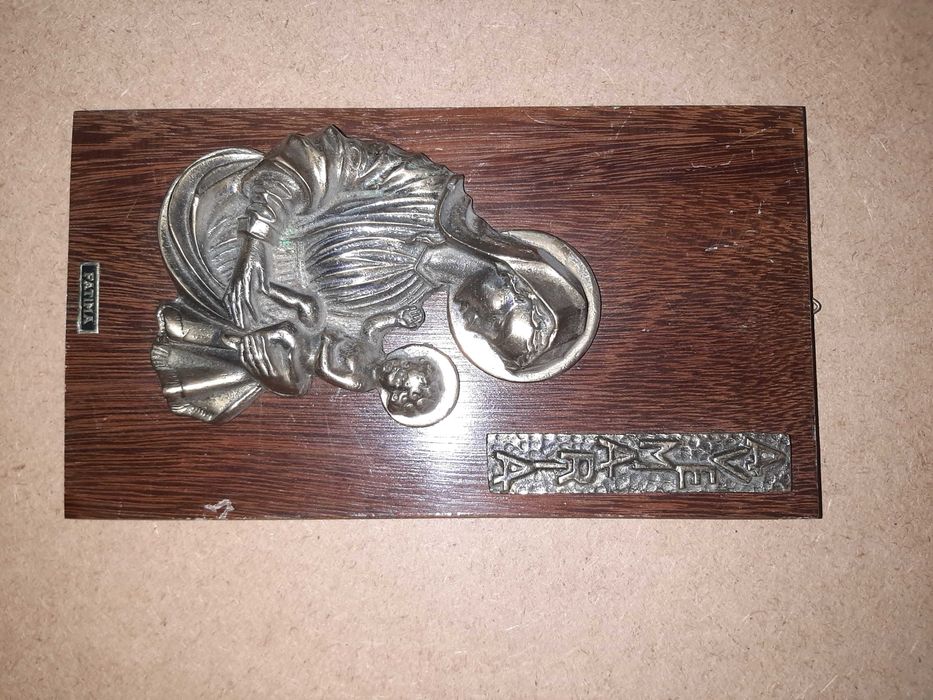 1 placa religiosa decorativa de parede (Nossa Senhora com o Menino Jesus)