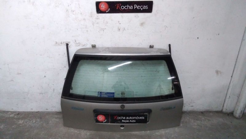 Tampa Da Mala Fiat Punto (176_)
