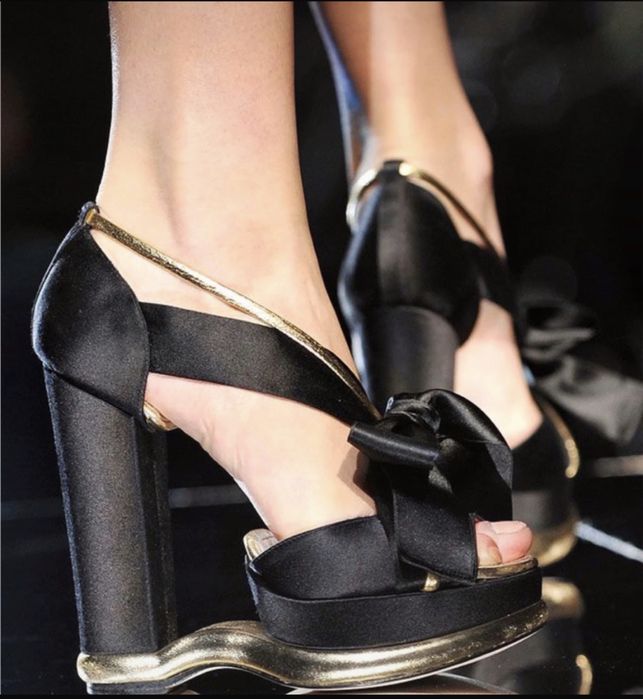 Sandálias Dolce&Gabbana Novo Etiqueta