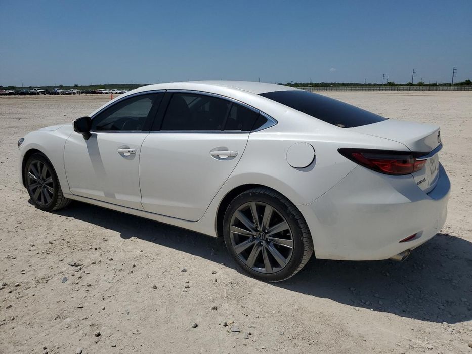 Бампер Mazda 6 Sedan 2018- разборка мазда 6 седан запчастини