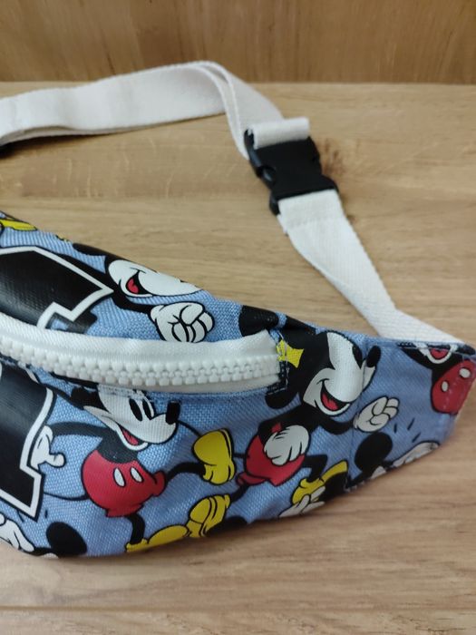 Saszetka nerka dla dzieci z motywem Myszki Miki  Cropp
