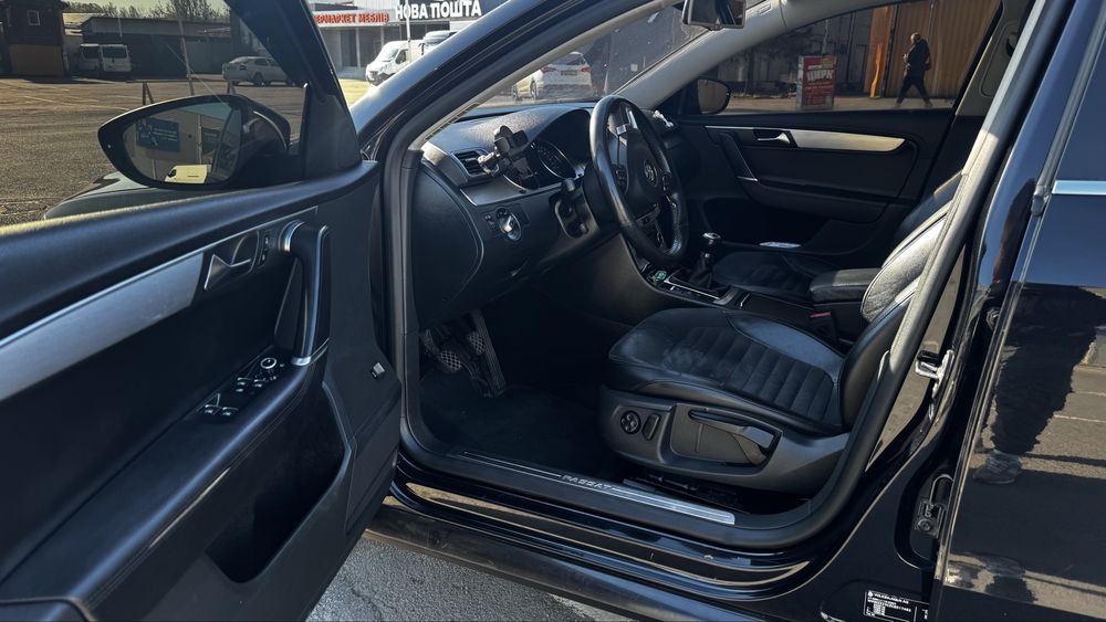 Volkswagen Passat 2012 VIN WVWZZZ3CZCE017482 фото оголошення 8 з 23