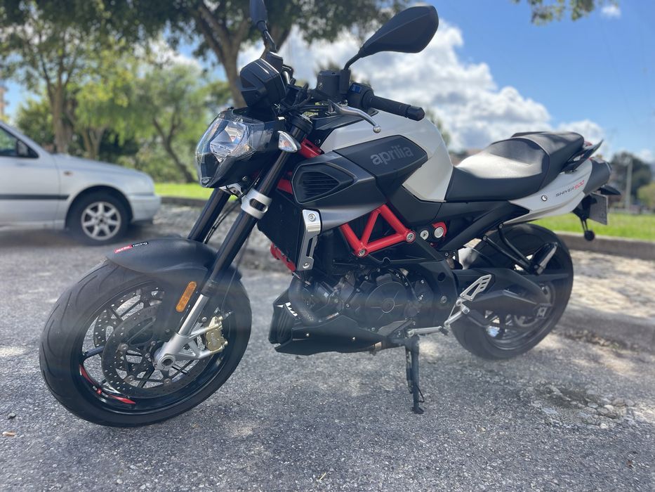 Aprilia Shiver 900