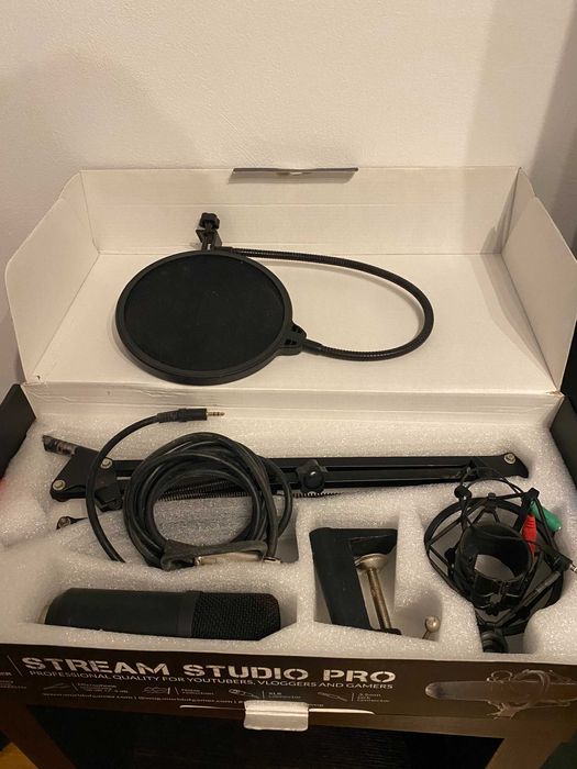 Microfone - World of Gamer - Stream studio pro