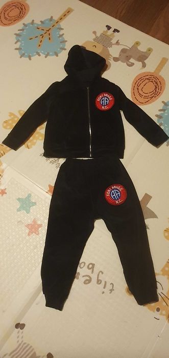 Dres welurowy dziecięcy, rozm104