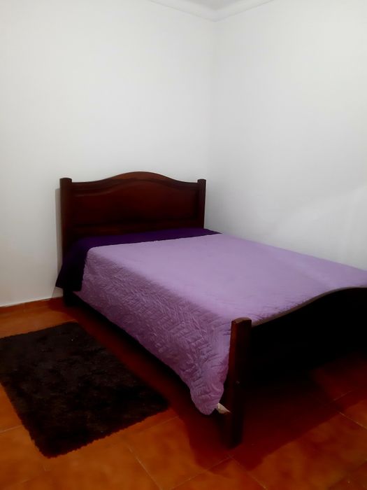 Aluguel de quarto de solteiro