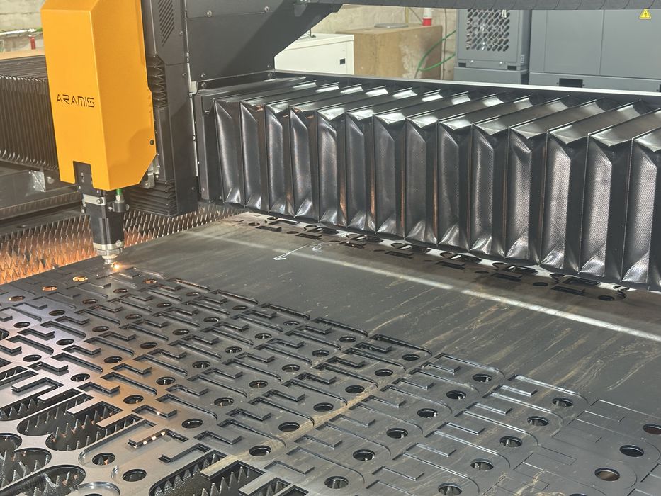 Лазерна різка, різка лазером, лазер