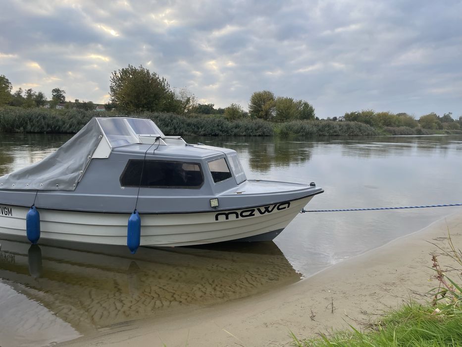 Łódź Motorowa/Kabinowa - OSTRÓDA- motorówka - Yamaha 60hp + przyczepa lekka