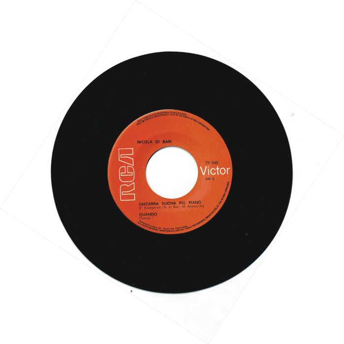 Nicola di Bari - Canta - Chitarra suona piu piano EP 45 1972