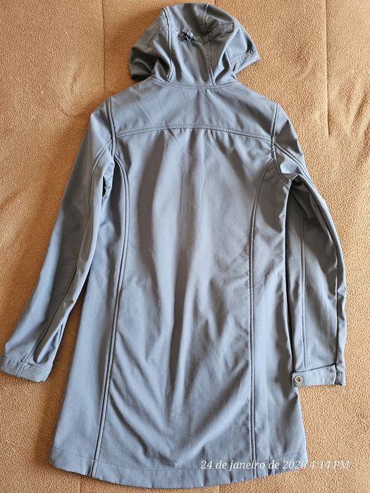 Casaco Azul com capuz para chuva