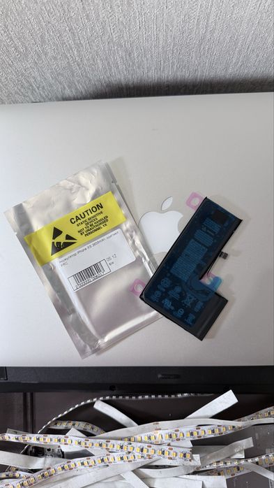 Продам екран iPhone XS