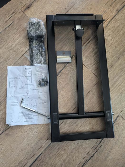 Wheel Stand Pro GTR - stojak dla kierownic Logitech / Thrustmaster