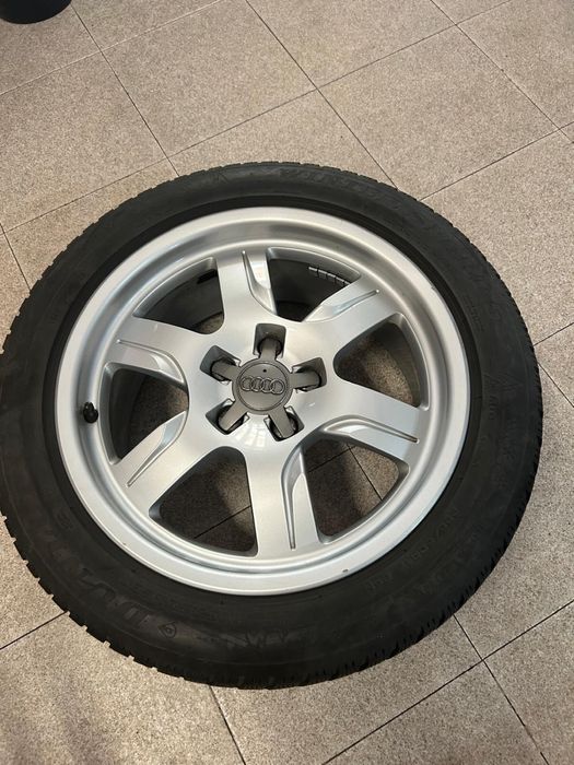Jantes Originais Audi 17” S line – 5x112 – ET28