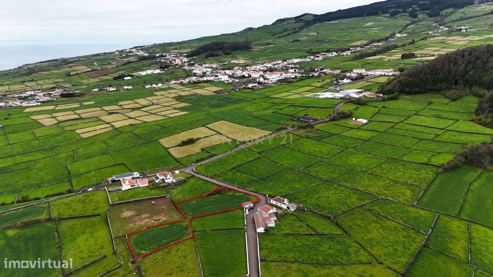 Ruina e terreno com vista mar em Santa Bárbara, Angra do Heroísmo - Op